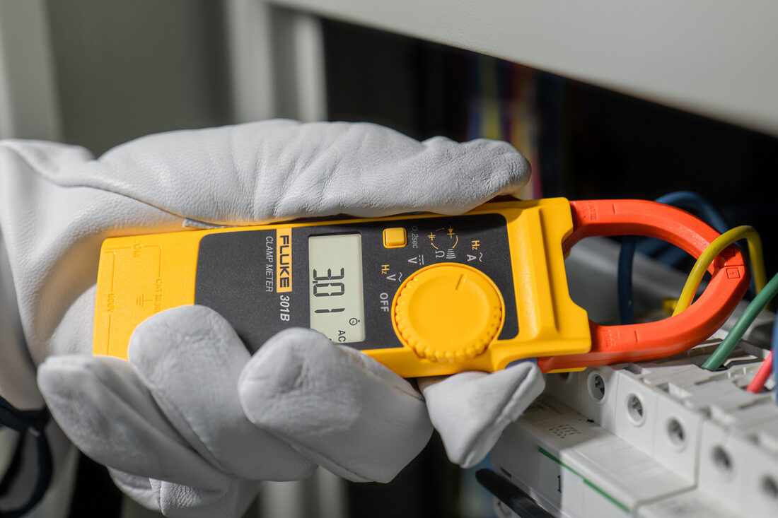 Fluke 301B 刀锋系列钳形表