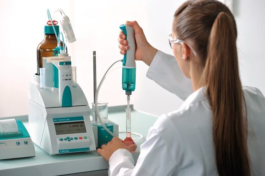 Dosimat plus 自动配液器