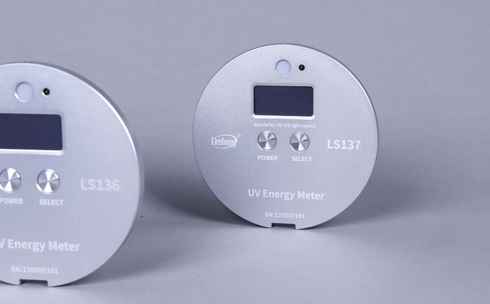 林上的LS136/LS137 UV能量计 林上的LS136/LS137 UV能量计