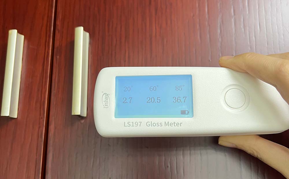 LS197测量家具漆膜的普通模式界面 LS197测量家具漆膜的普通模式界面