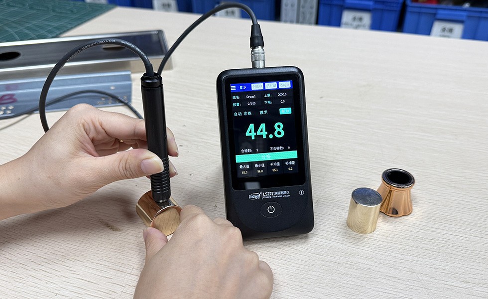LS227涂层测厚仪测量电镀层厚度